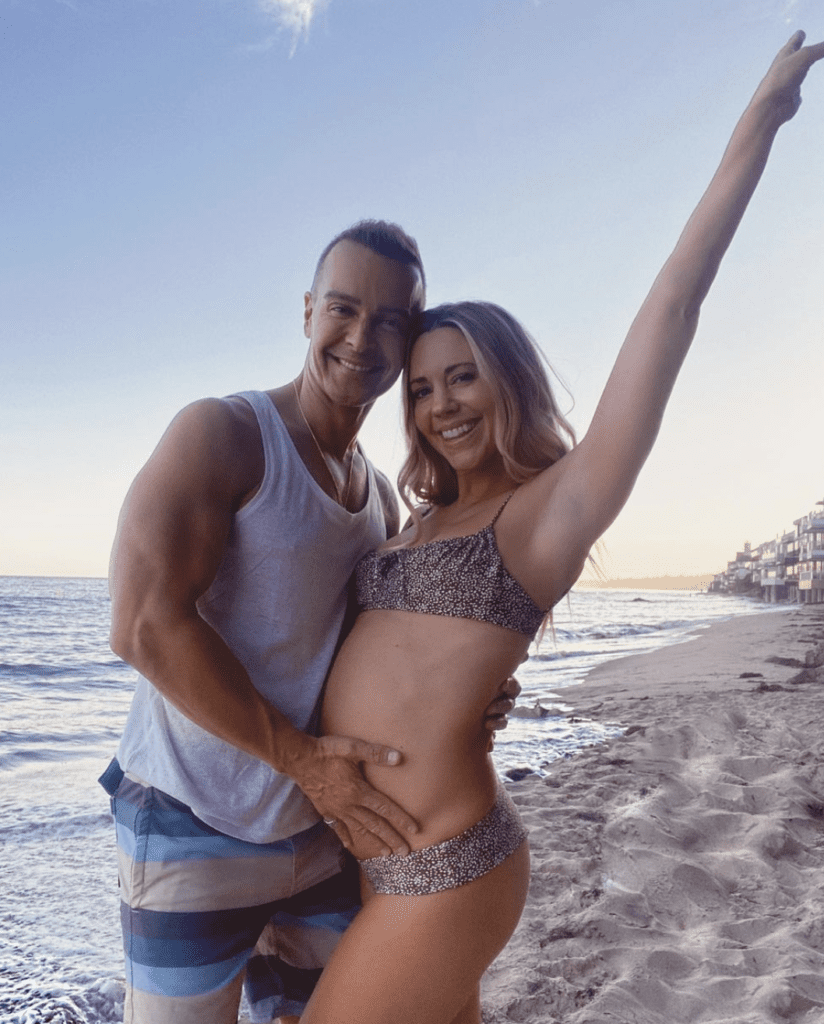 Joey Lawrence's girlfriend, Samantha Cope is pregnant 2022
